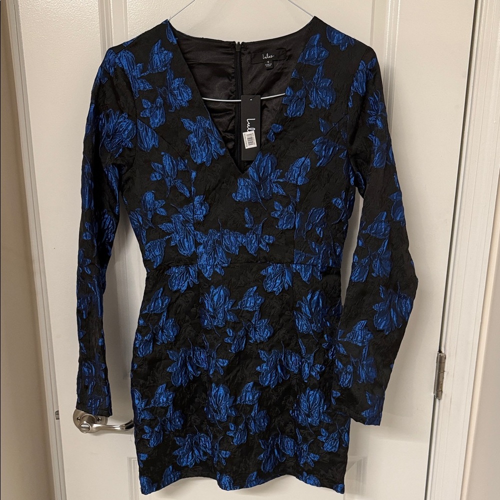 Lulu's Midnight Floral Long Sleeve Jacquard Dress